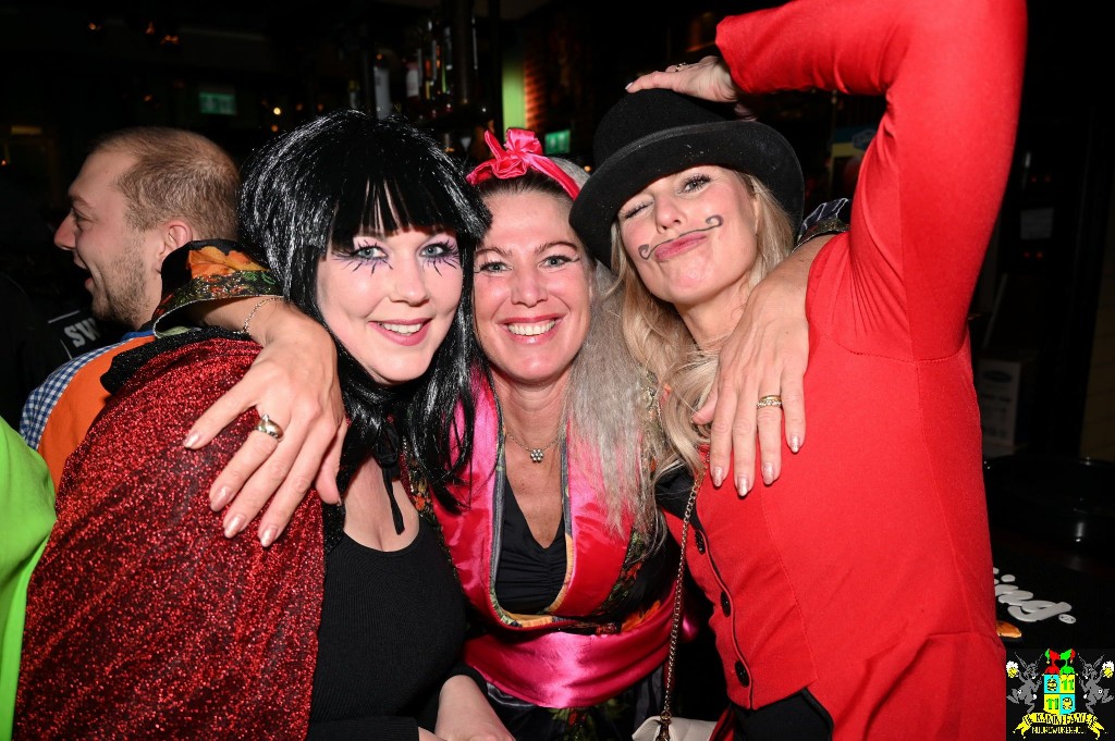 ../Images/Kroegentocht 2025 285.jpg